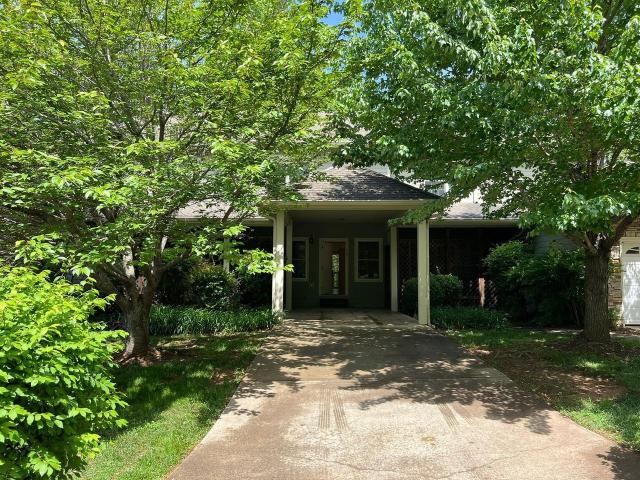 House for rent in Arden