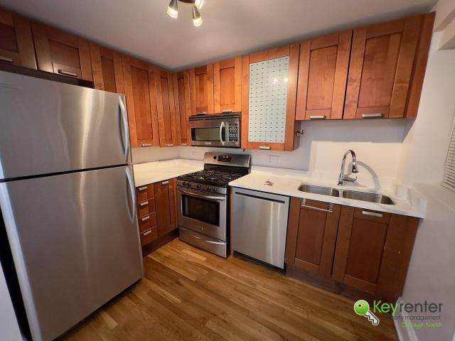 House for rent in Chicago, Cook County