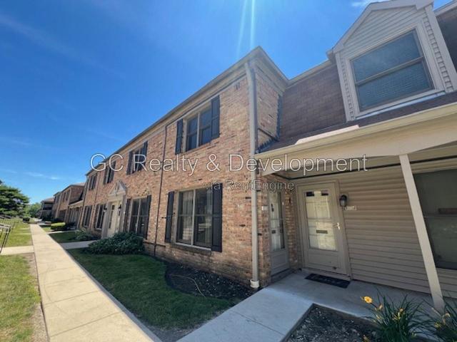 House for rent in Hilldale Condominiums, Hoffman Estates