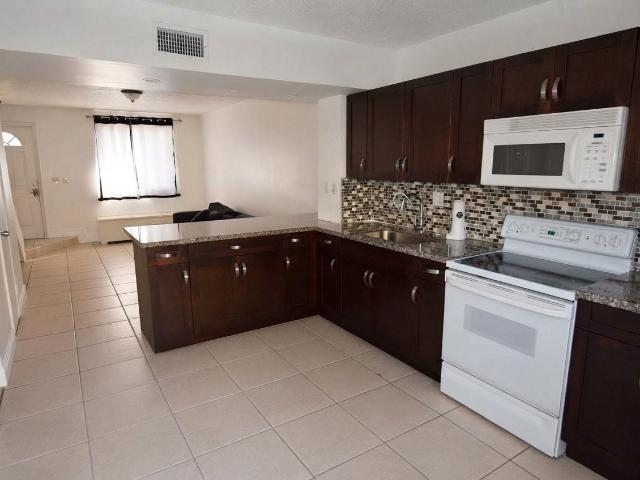 House for rent in University Park, Miami-Dade County