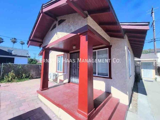 House for rent in Long Beach, California