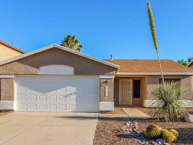 House for rent in Casas Adobes, Pima County