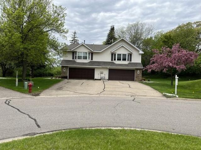 House for rent in Burnsville, Minnesota