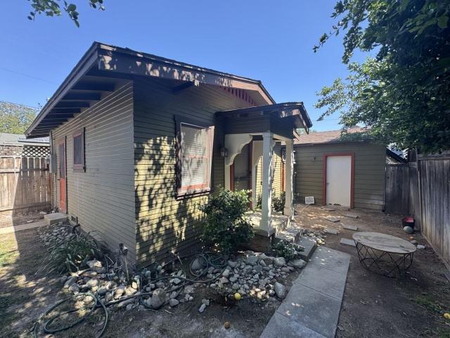 House for rent in Upland