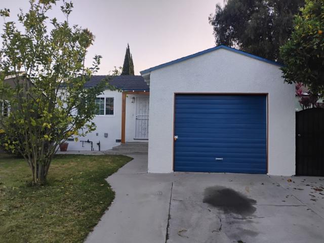 House for rent in Canoga Park, California