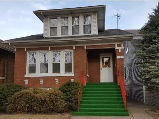 House for rent in Chicago, Cook County