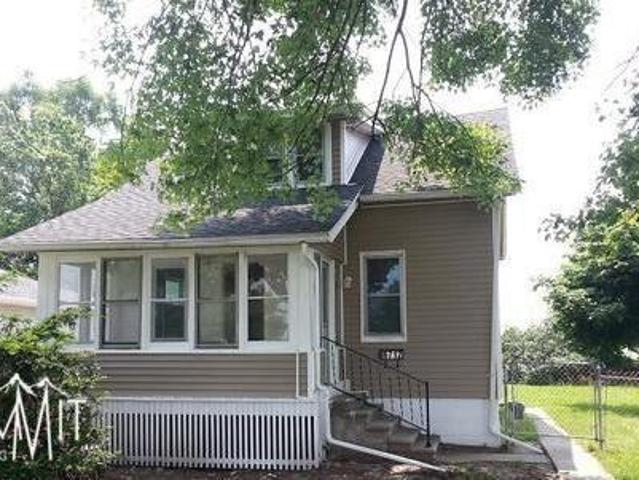 House for rent in Center Line, Macomb County