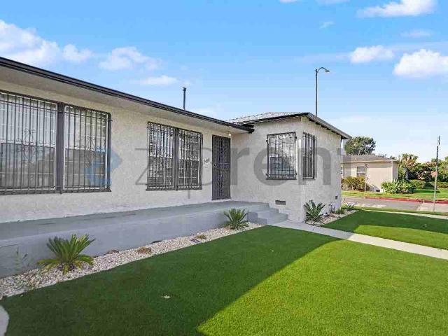 House for rent in Jefferson Park, Los Angeles