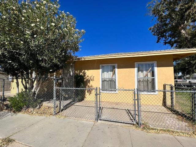 House for rent in Lancaster, California