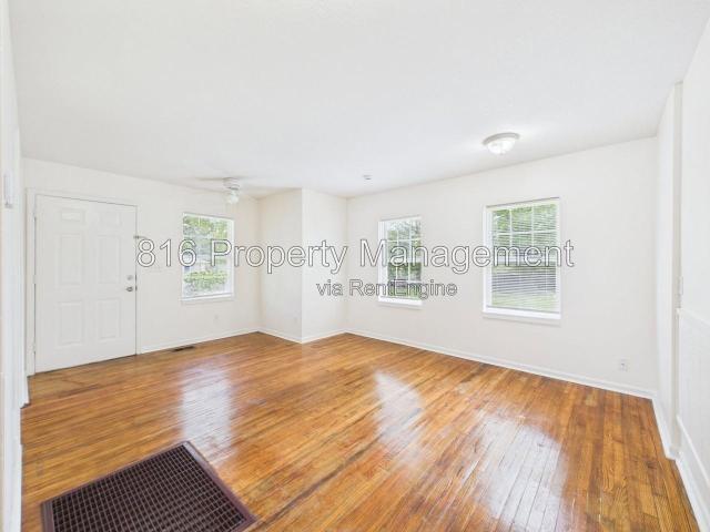House for rent in Oak Park Northwest, Kansas City
