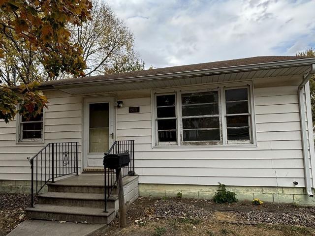 House for rent in Waterloo, Iowa