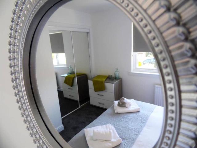 Apartment for rent in Viewpark, Fallside