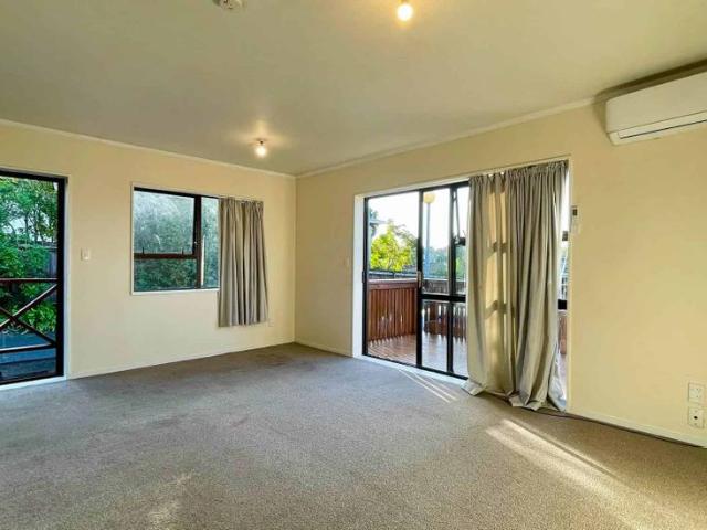 House for rent in Kelston