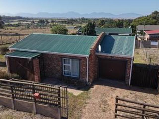 House for sale in Groot Brak Rivier, Western Cape