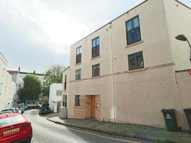 House for rent in Hotwells, Feckenham