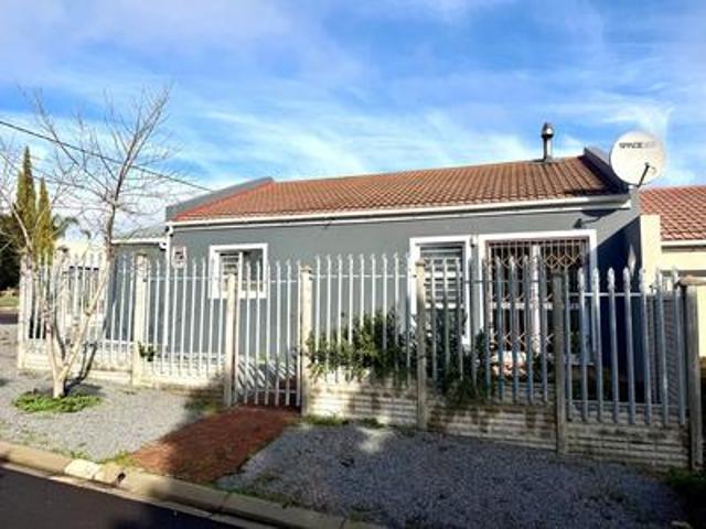 House for sale in West Coast, Riebeeck Valley