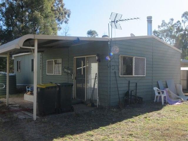 Cottage for sale in Tara, Queensland