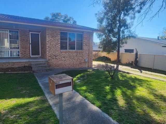 House for rent in Brisbane Grove, New South Wales