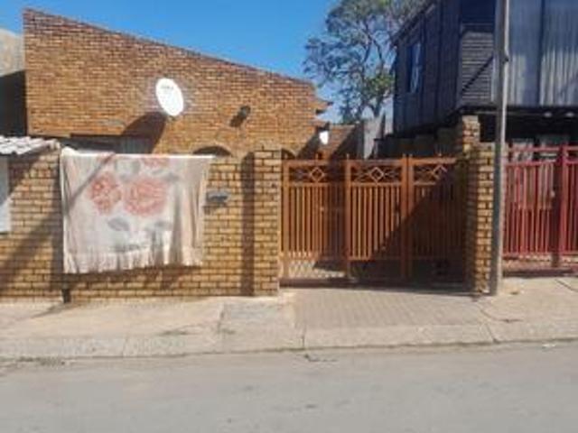 House for sale in Soweto, Gauteng