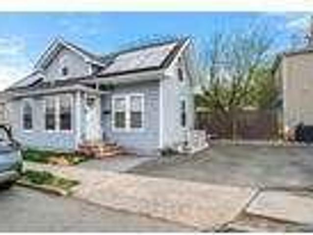 House for rent in South Hackensack, New Jersey