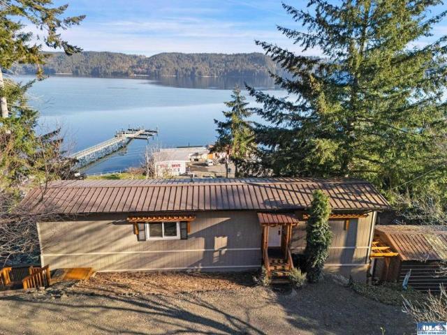 House for sale in Hoodsport, Washington
