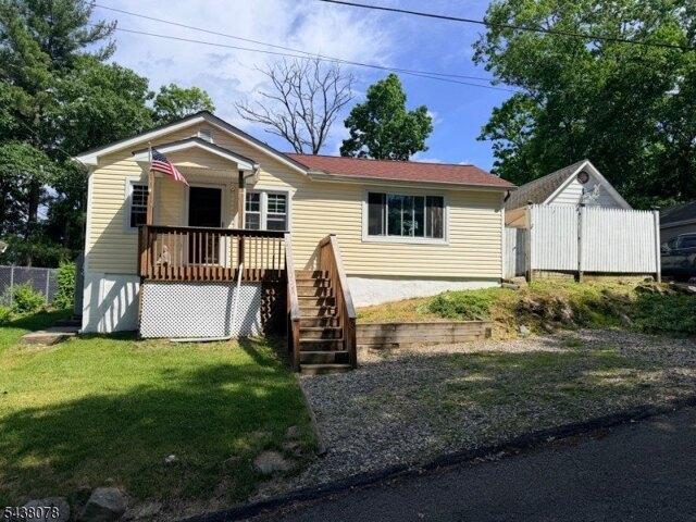 House for sale in Glasser, New Jersey