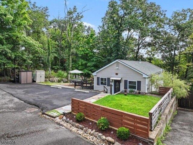House for sale in Glasser, New Jersey