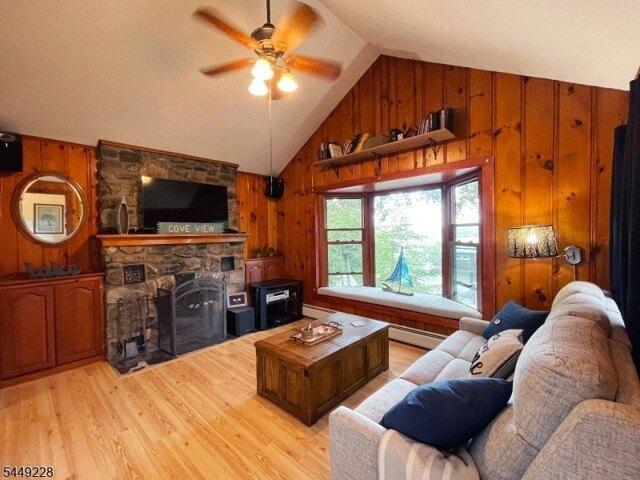 House for sale in Bonaparte Landing, Hopatcong