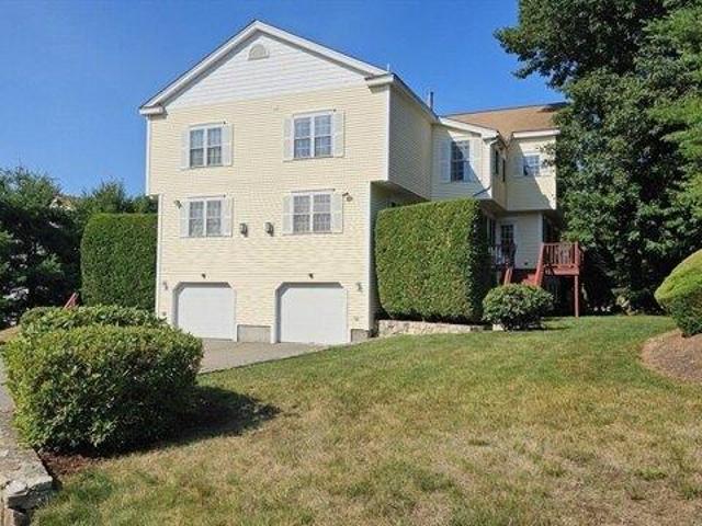 Condo for sale in Hopkinton, Massachusetts