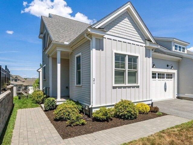 Condo for sale in Hopkinton, Massachusetts