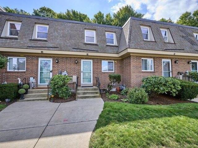 Condo for sale in Brampton Circle, Hopkinton