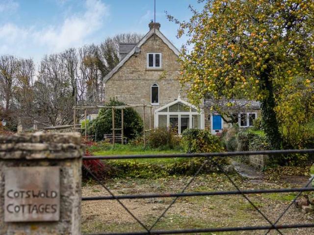 House for sale in Eastcombe, School House