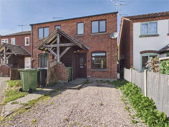 House for sale in Dodderhill, Crookhill