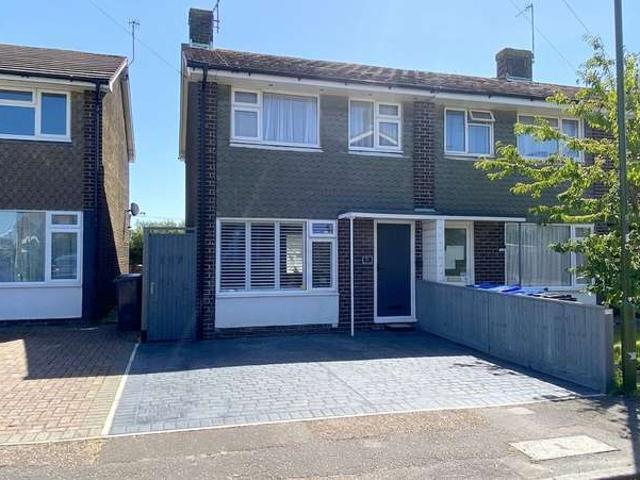 House for sale in Fishersgate, West Sussex