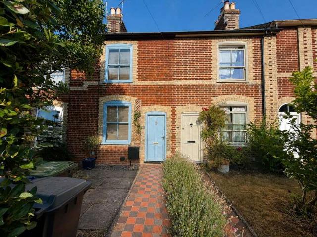 Cottage for sale in Priors Estate, West Suffolk