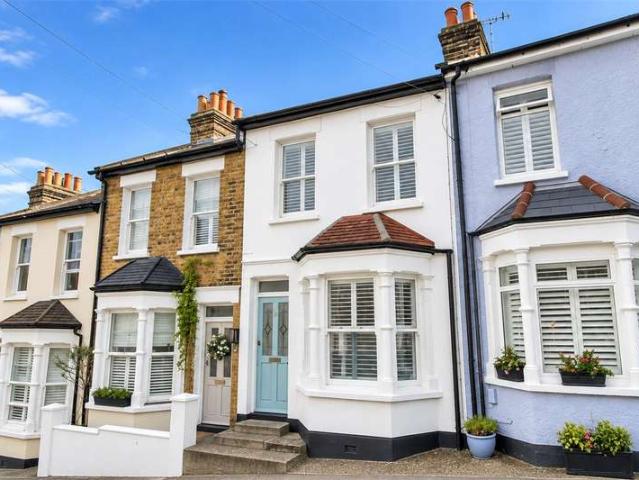 House for sale in Alton Barnes, Essex