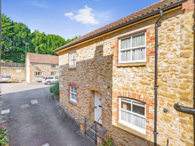 House for sale in Ilminster, Somerset