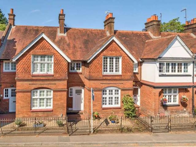 House for sale in Guildford Park, Westborough