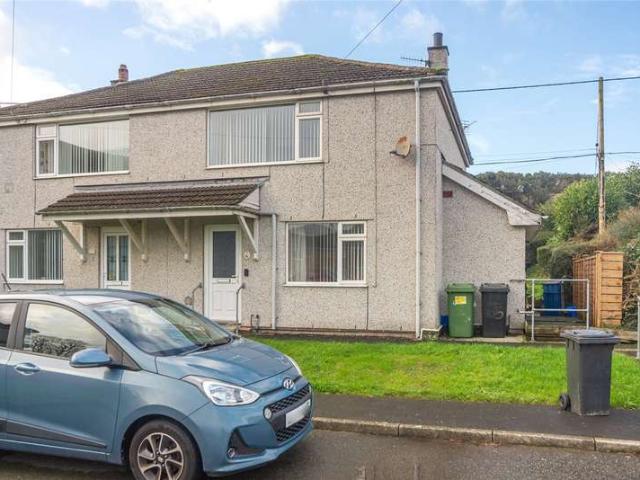 House for sale in Llangefni, Wales