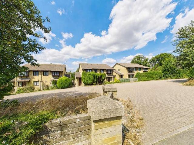 House for sale in Sidley, Heathlands