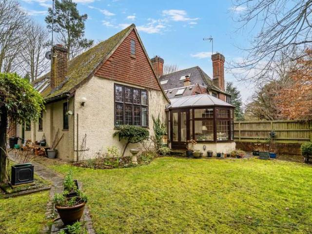 House for sale in The Slade, Oxfordshire