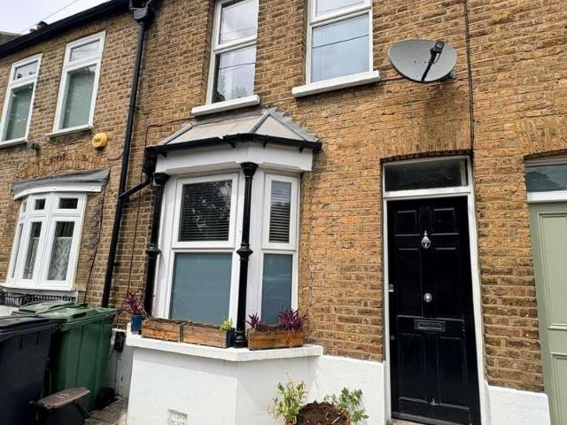 House for rent in West Norwood, Greater London