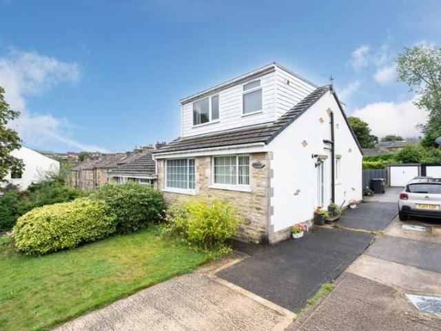 House for sale in Lingbob, Bradford