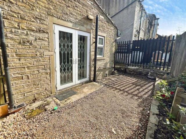 House for sale in Undercliffe, West Yorkshire