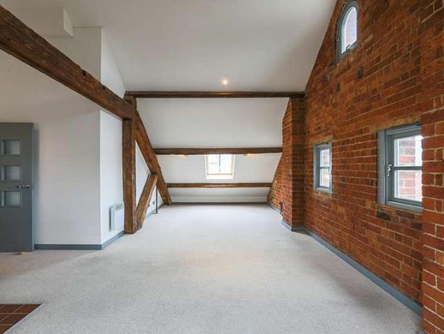 House for sale in Gloucester, Gloucestershire