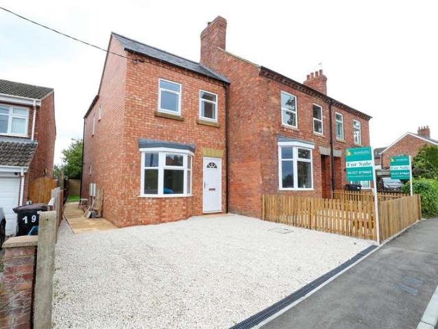 House for sale in Weedon Bec
