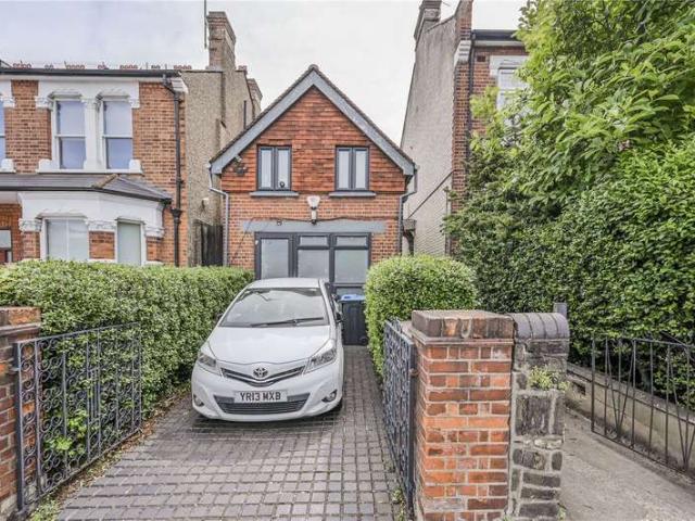 House for sale in Palmers Green, Greater London