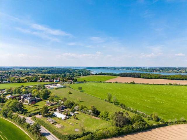 House for sale in Chelmondiston