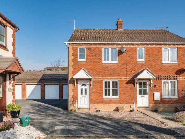 House for sale in Wheatpieces, Pamington