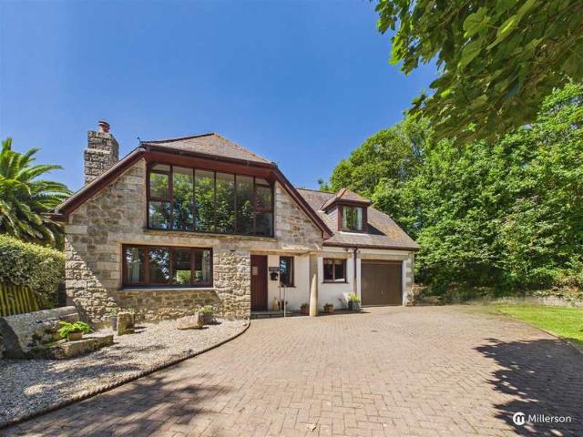 House for sale in Hayle, Cornwall